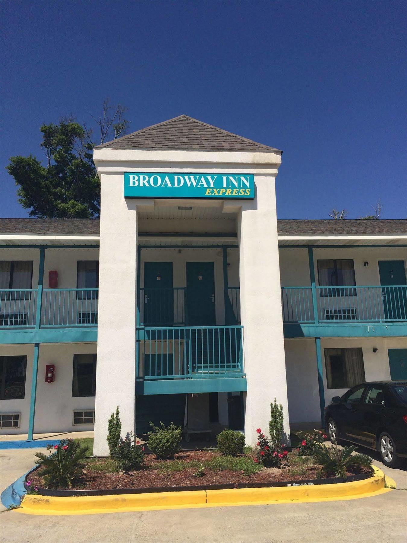 Broadway Inn Express 빌럭시 외부 사진